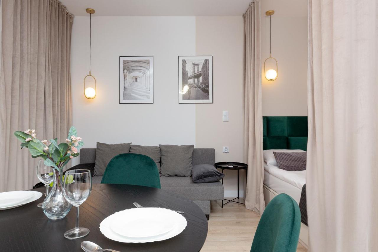 Studio Apartment Praga Targowa By Noclegi Renters Varsóvia Exterior foto